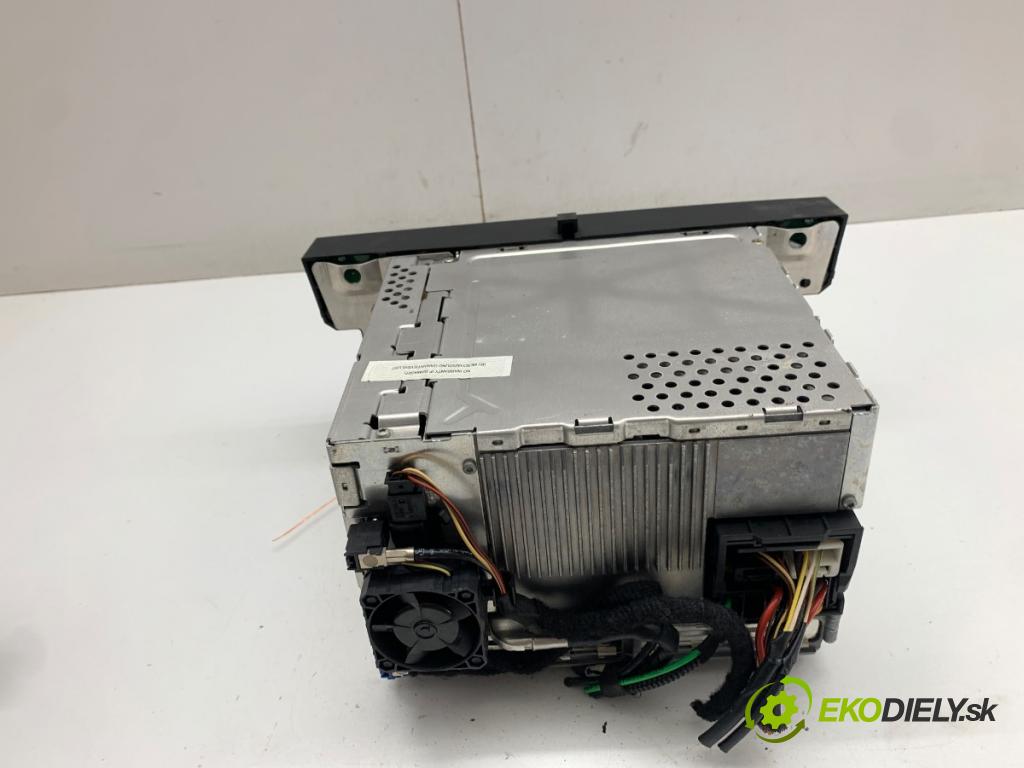 BMW E60 sedan 2005 160 kW 525 i 2996 RADIO Navigácia 9123087 (Audio zariadenie)