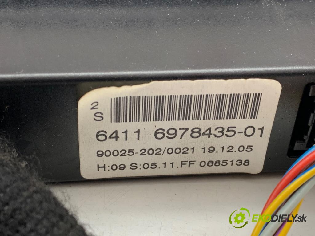 BMW E60 sedan 2005 160 kW 525 i 2996 Panel ovládaní topení 6978435 (Páčky pod volantem)