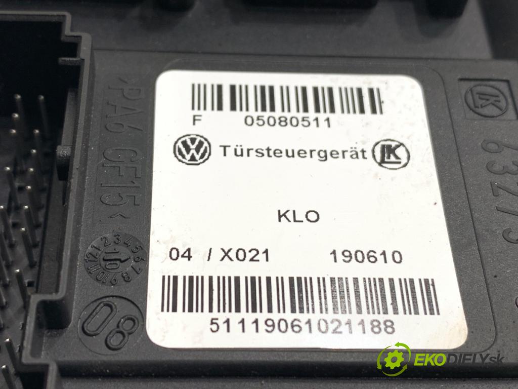 AUDI A3 8P liftback 2010 92 kW 1.4 TFSI 1390 mechanismus okna levý přední část 8P0959801Q