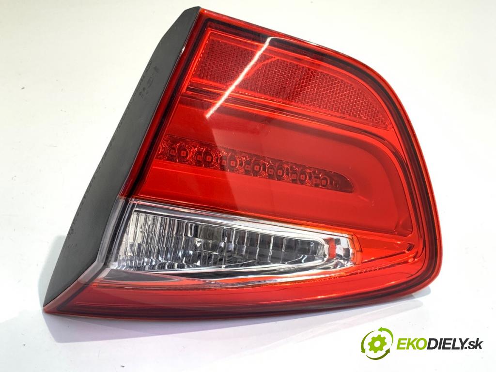 KIA RIO III liftback 2012 80 kW 1.4 CVVT 1396 světlo pravý zadní část vnitřní 92404-1W2