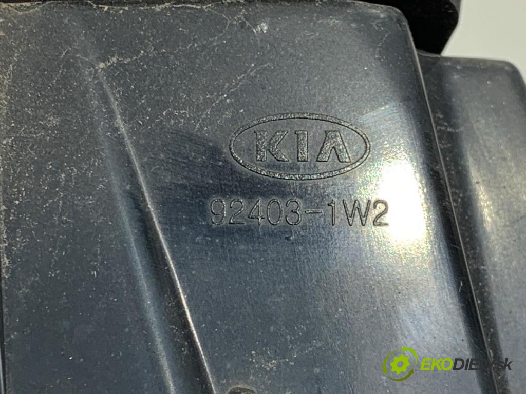 KIA RIO III liftback 2012 80 kW 1.4 CVVT 1396 světlo levý zadní část vnitřní 92403-1W2