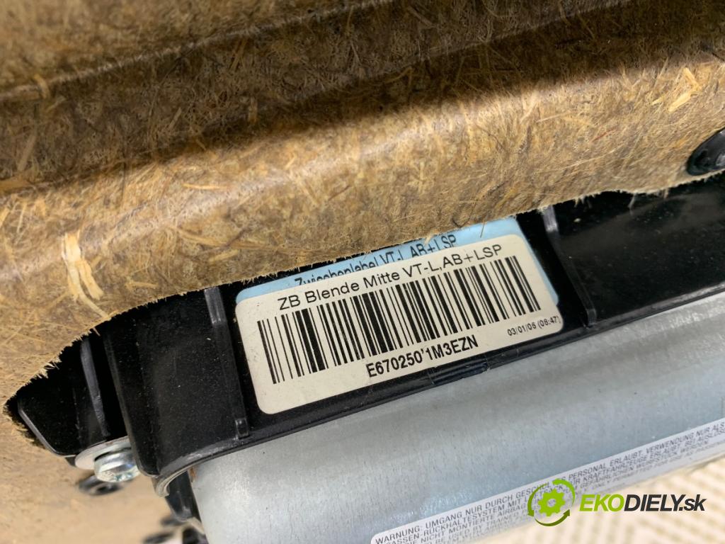 BMW E60 sedan 2005 160 kW 525 i 2996 ča dveře levý přední část