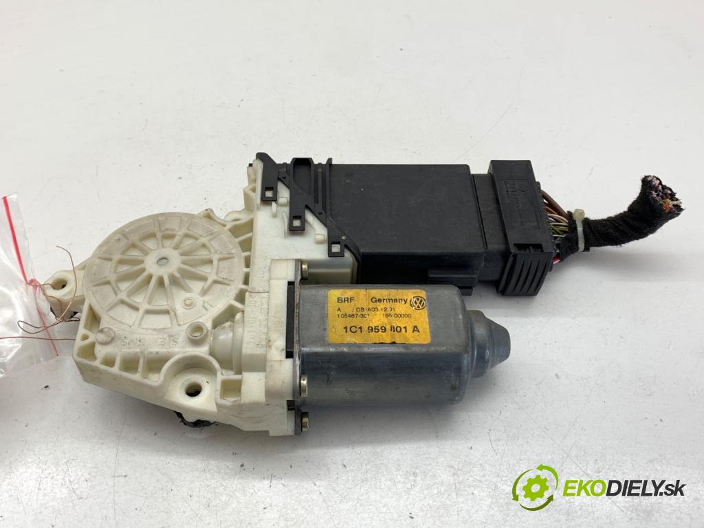 VW GOLF IV liftback 2001 66 kW 1.9 TDI 1896 Motor sťahovania okna ľavy predný 1C1959801A