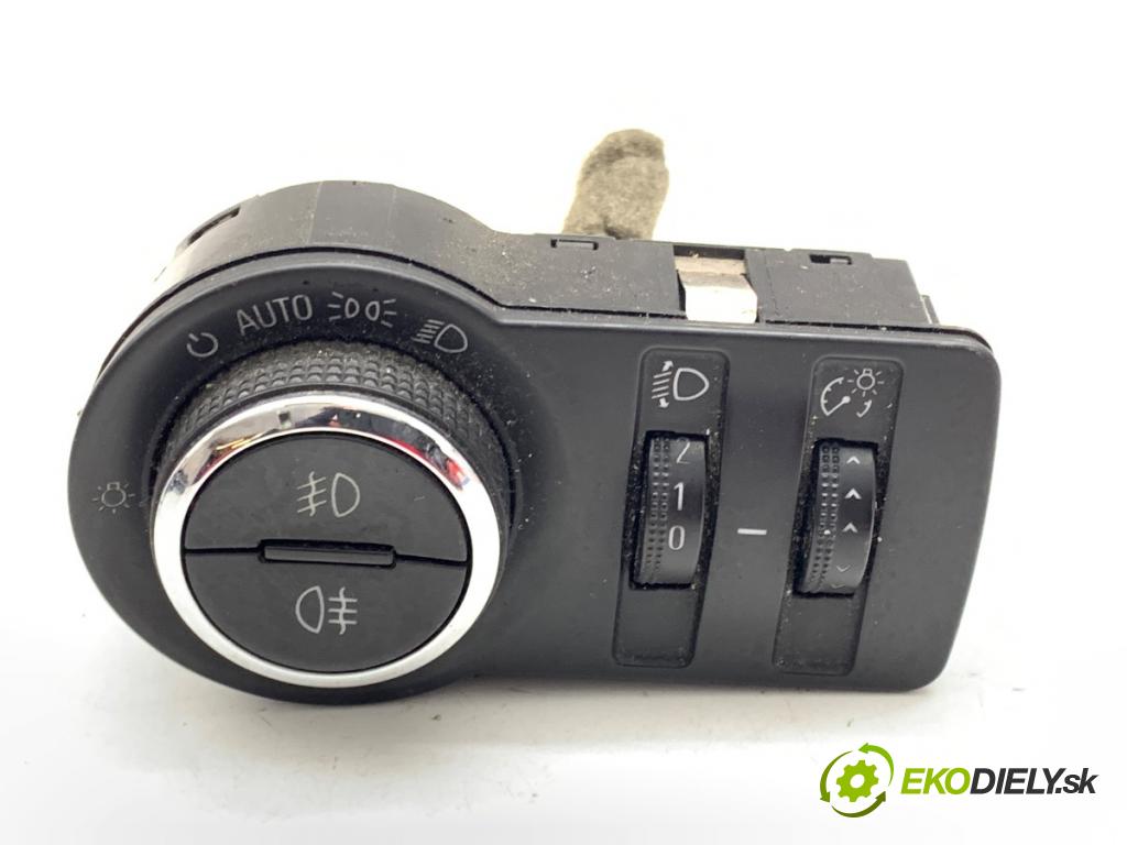 OPEL INSIGNIA A Kombi 2009 96 kW 2.0 CDTI (35) 1956 Spínač svetiel 13268702