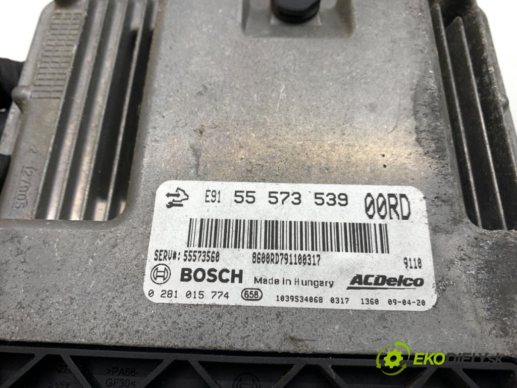 OPEL INSIGNIA A Kombi 2009 96 kW 2.0 CDTI (35) 1956 řídící jednotka motora 55573539 (Řídicí jednotka)