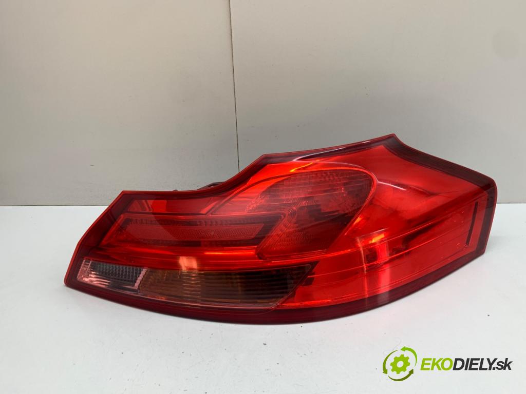 OPEL INSIGNIA A Kombi 2009 96 kW 2.0 CDTI (35) 1956 světlo pravý zadní část 13226857