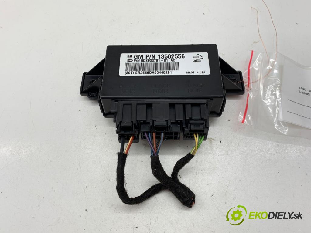 OPEL INSIGNIA A Kombi 2009 96 kW 2.0 CDTI (35) 1956 Modul sedačky 13502556