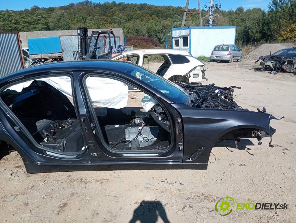 BMW G30 sedan 2018 140 kW 520 d Mild-Hybrid 1995 karoséria ČTVRŤÁK: Blatník prah strecha PODŁUŻNICA