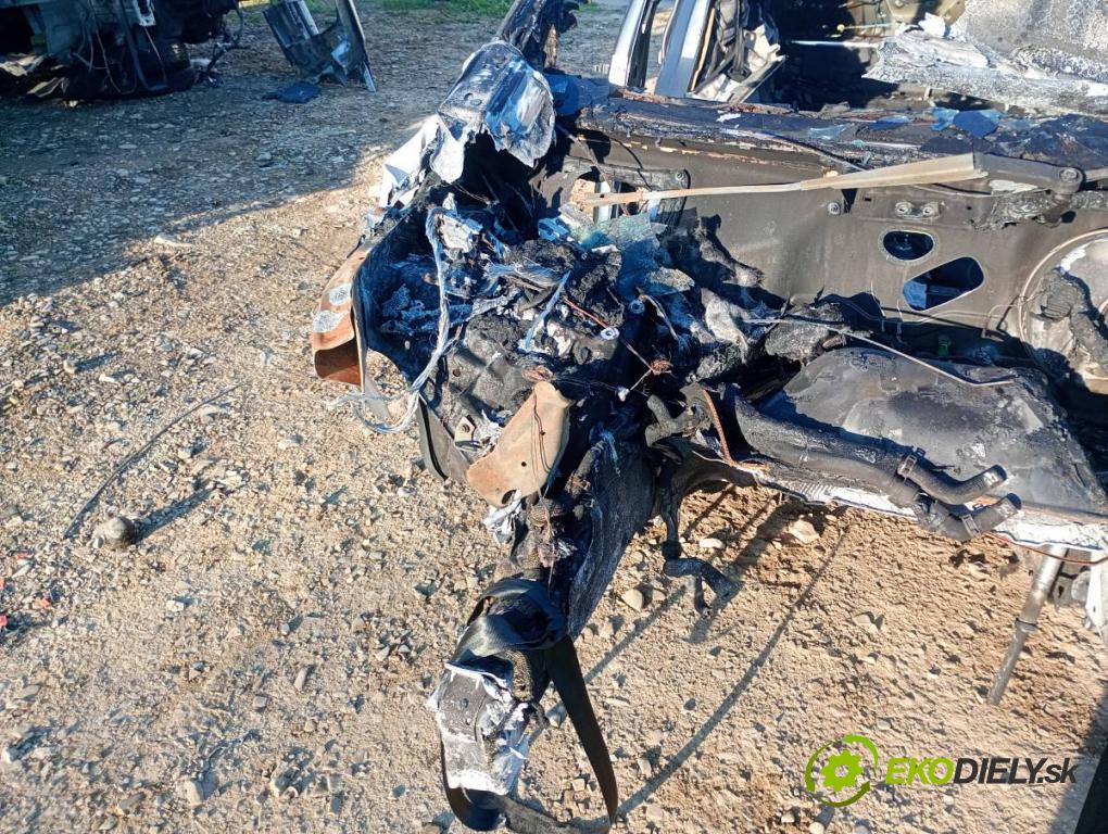 AUDI Q7 4M SUV 2021 170 kW 45 TDI Mild Hybrid quattro 2967 karoséria ČTVRŤÁK: Blatník prah strecha PODŁUŻNICA