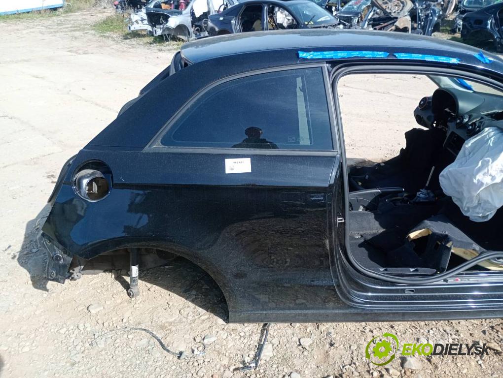 AUDI A1 8X liftback 2011 63 kW 1.2 TFSI 1197 karoséria ČTVRŤÁK: Blatník prah strecha PODŁUŻNICA