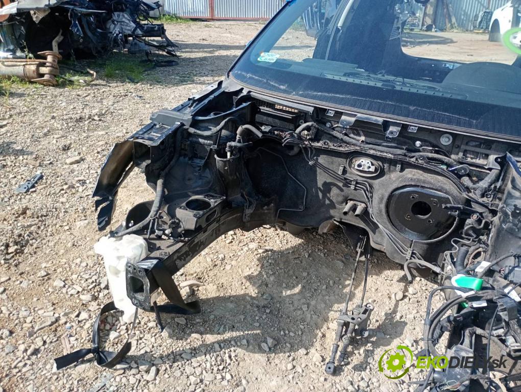 AUDI A1 8X liftback 2011 63 kW 1.2 TFSI 1197 karoséria ČTVRŤÁK: Blatník prah strecha PODŁUŻNICA