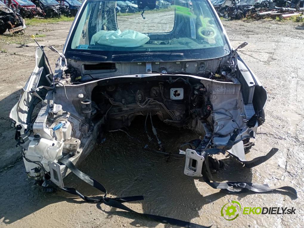 HYUNDAI TUCSON SUV 2015 100 kW 2.0 CRDi 1995 karoséria ČTVRŤÁK: Blatník prah strecha PODŁUŻNICA
