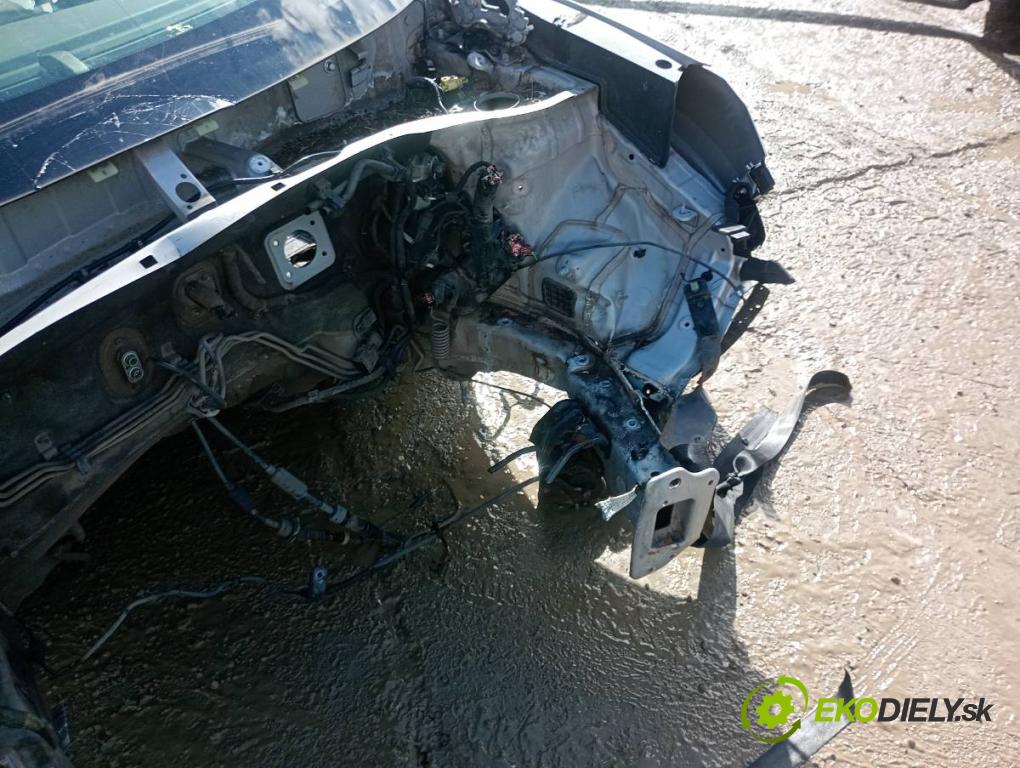 HYUNDAI TUCSON SUV 2015 100 kW 2.0 CRDi 1995 karoséria ČTVRŤÁK: Blatník prah strecha PODŁUŻNICA