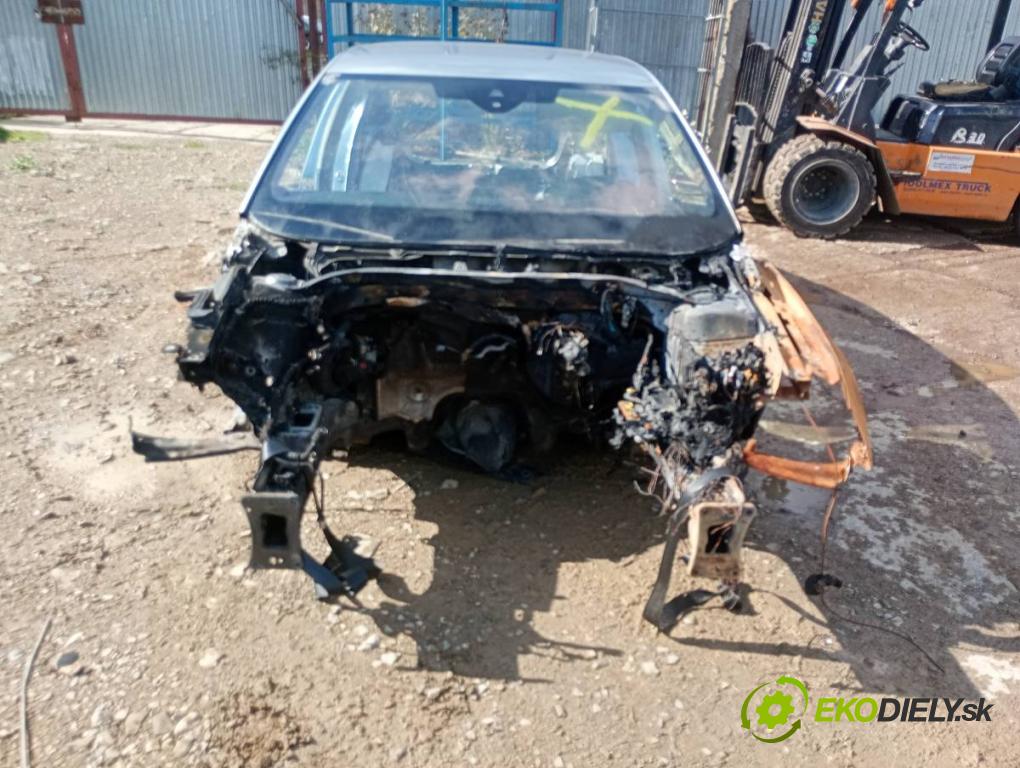 SKODA SUPERB III liftback 2017 132 kW 1.8 TSI 1798 karoséria ČTVRŤÁK: Blatník prah strecha PODŁUŻNICA