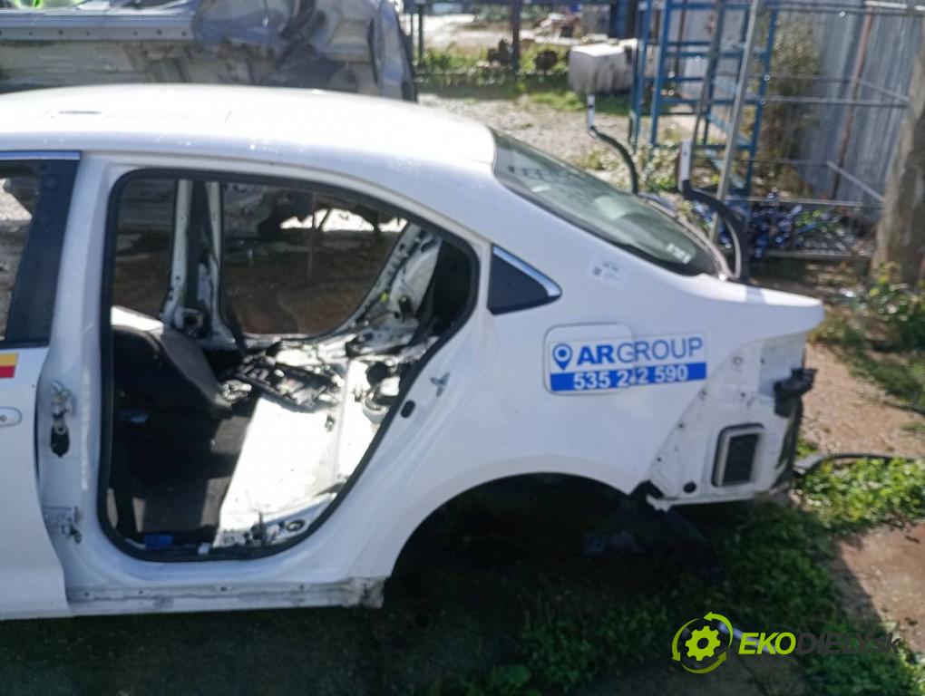 TOYOTA COROLLA E21 sedan 2020 72 kW 1.8 VVTi Hybrid (ZWE211, MZEA12) 1798 karoséria ČTVRŤÁK: Blatník prah strecha PODŁUŻNICA
