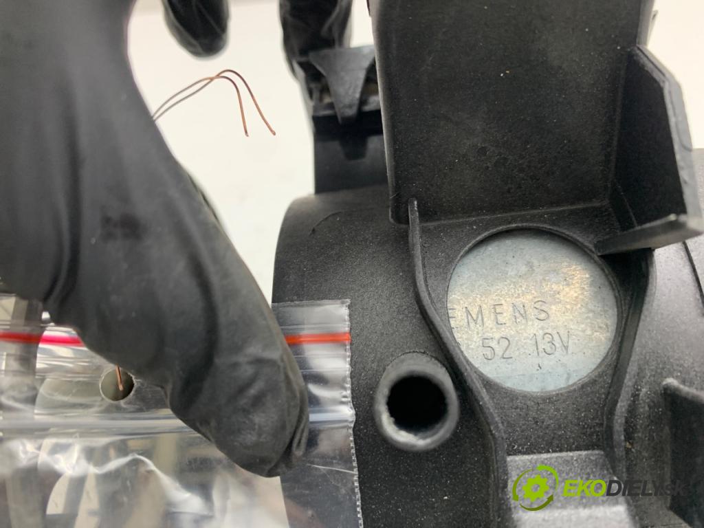 BMW E60 sedan 2005 160 kW 525 i 2996 ventilátor kúrenia