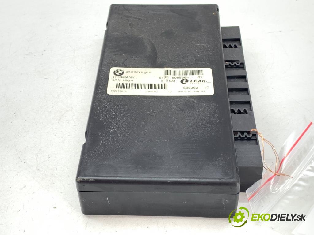 BMW E60 sedan 2005 160 kW 525 i 2996 modul komfortu 6985364 (Komfortní modul)