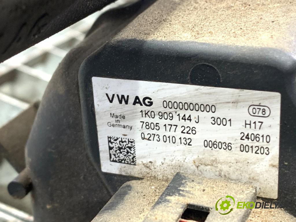 AUDI A3 8P liftback 2010 92 kW 1.4 TFSI 1390 riadenie volantu Riadenie 1K1423051ED