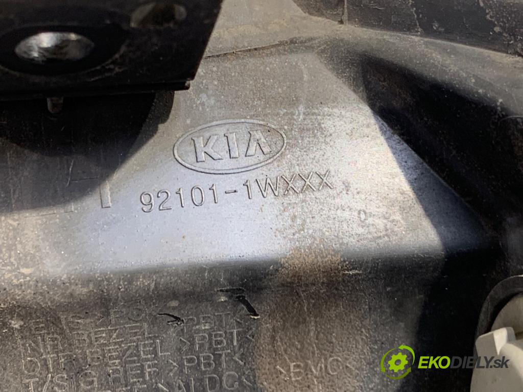 KIA RIO III liftback 2012 80 kW 1.4 CVVT 1396 Svetlomet ľavy predný