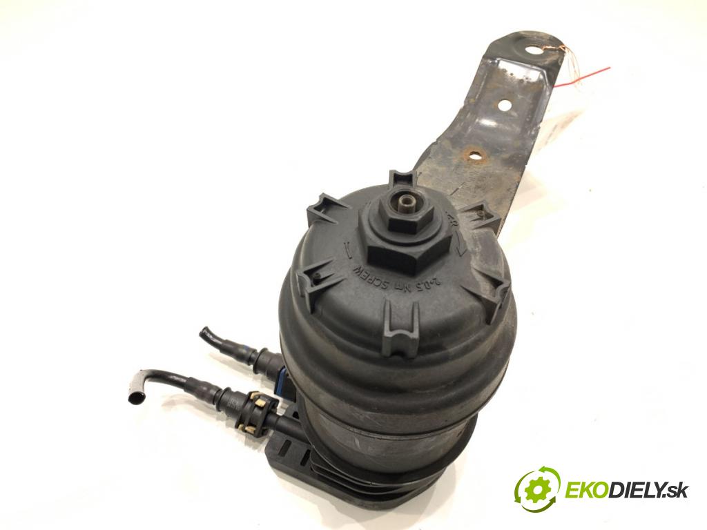 VOLVO XC60 I SUV 2016 140 kW D4 AWD 2400 obal filtra paliva 31302682 (Kryt palivového filtru)