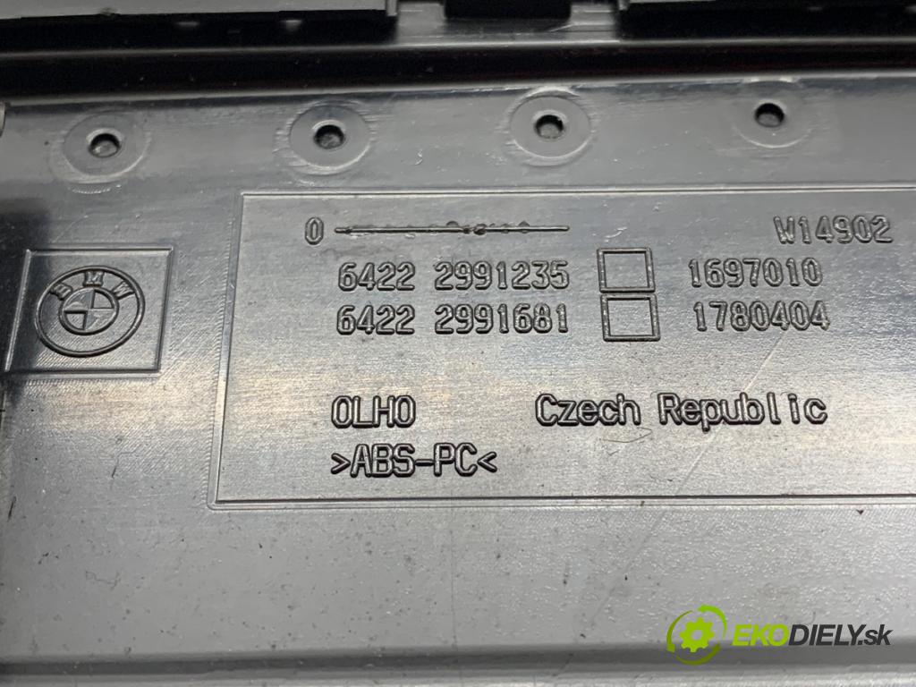 BMW E84 SUV 2013 180 kW xDrive 28 i 1997 Mriežky kúrenia predný 2991235
