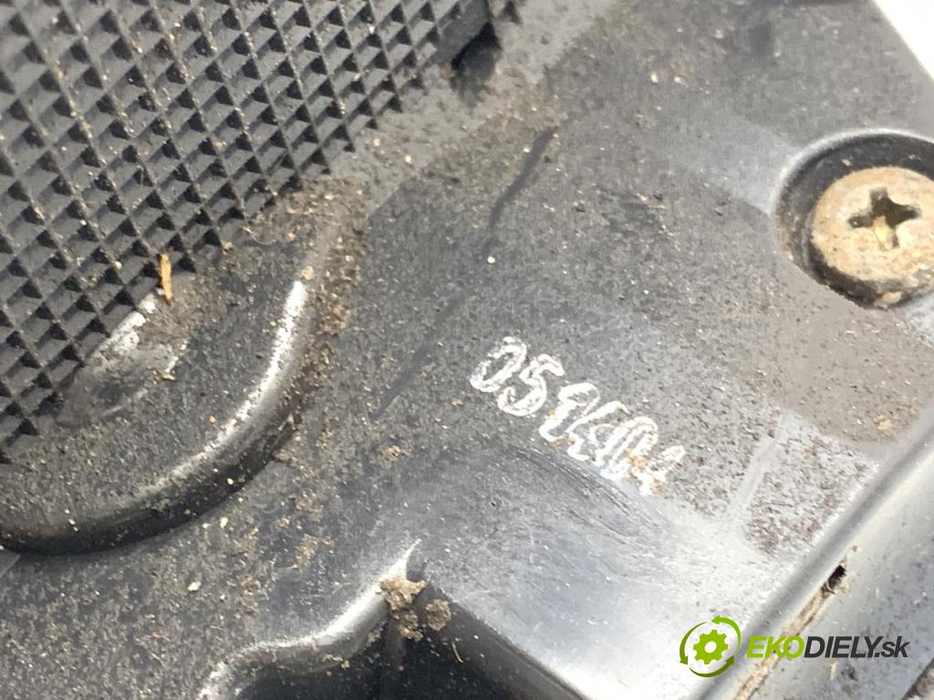 TOYOTA AVENSIS T25 Kombi 2004 108 kW 2.0 (AZT250_) 1998 zámok dveře pravý zadní část