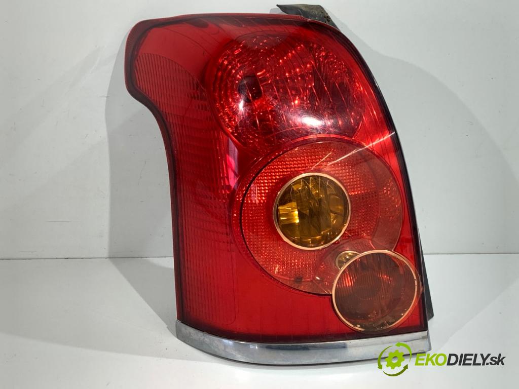TOYOTA AVENSIS T25 Kombi 2004 108 kW 2.0 (AZT250_) 1998 světlo levý zadní část 