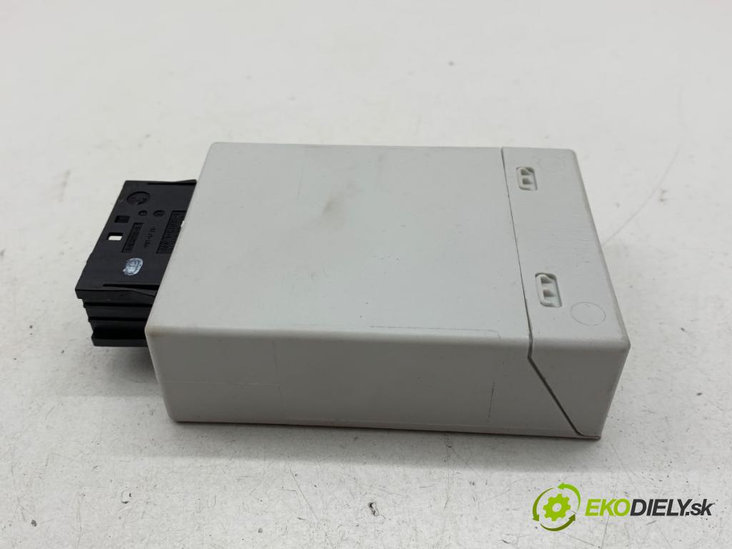 BMW E60 sedan 2005 160 kW 525 i 2996 modul tažného oka 6975291 (Řídící jednotka ostatní)