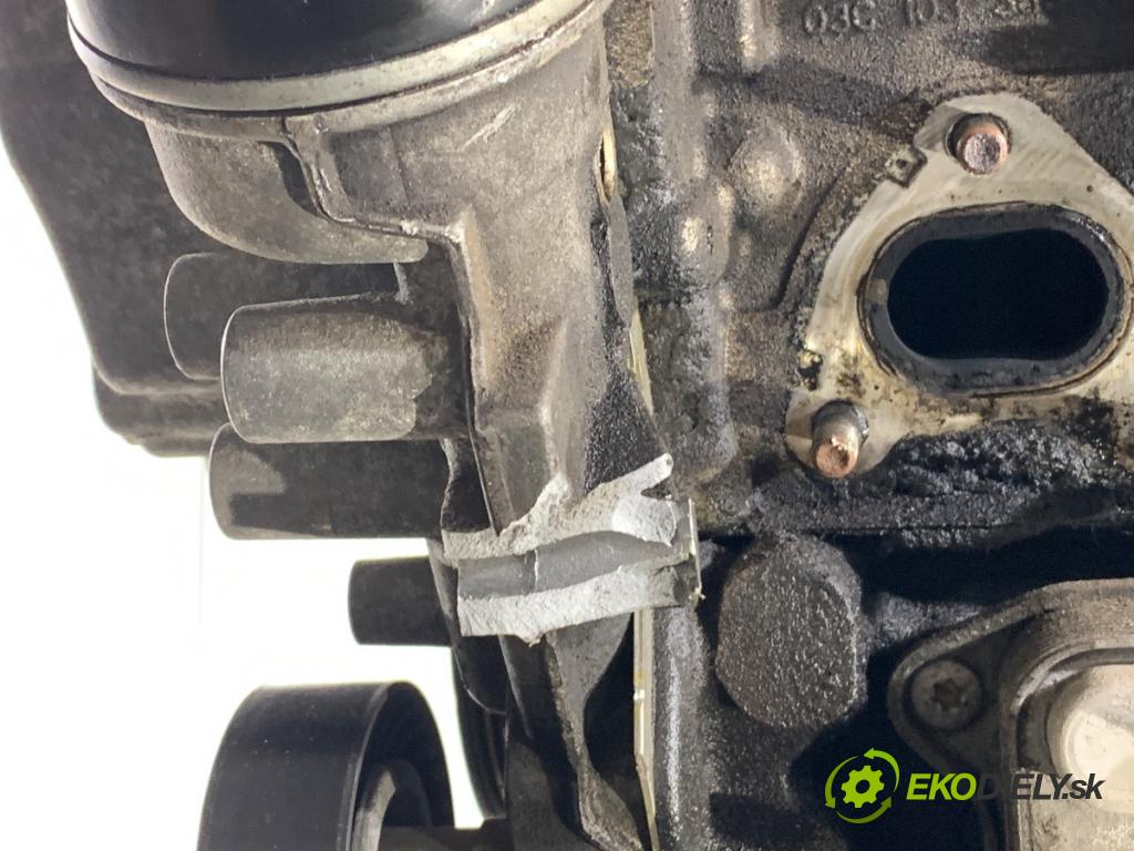 AUDI A3 8P liftback 2010 92 kW 1.4 TFSI 1390 Motor CAX (Motor)
