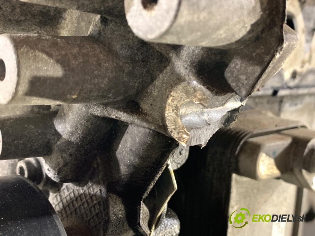 AUDI A3 8P liftback 2010 92 kW 1.4 TFSI 1390 Motor CAX (Motor)
