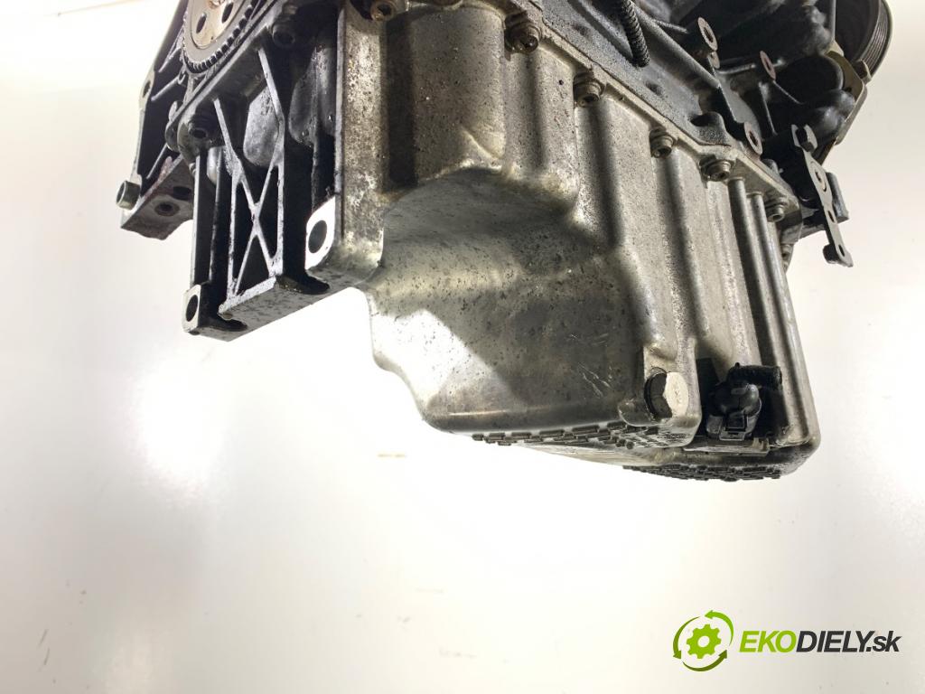 AUDI A3 8P liftback 2010 92 kW 1.4 TFSI 1390 Motor CAX (Motor)