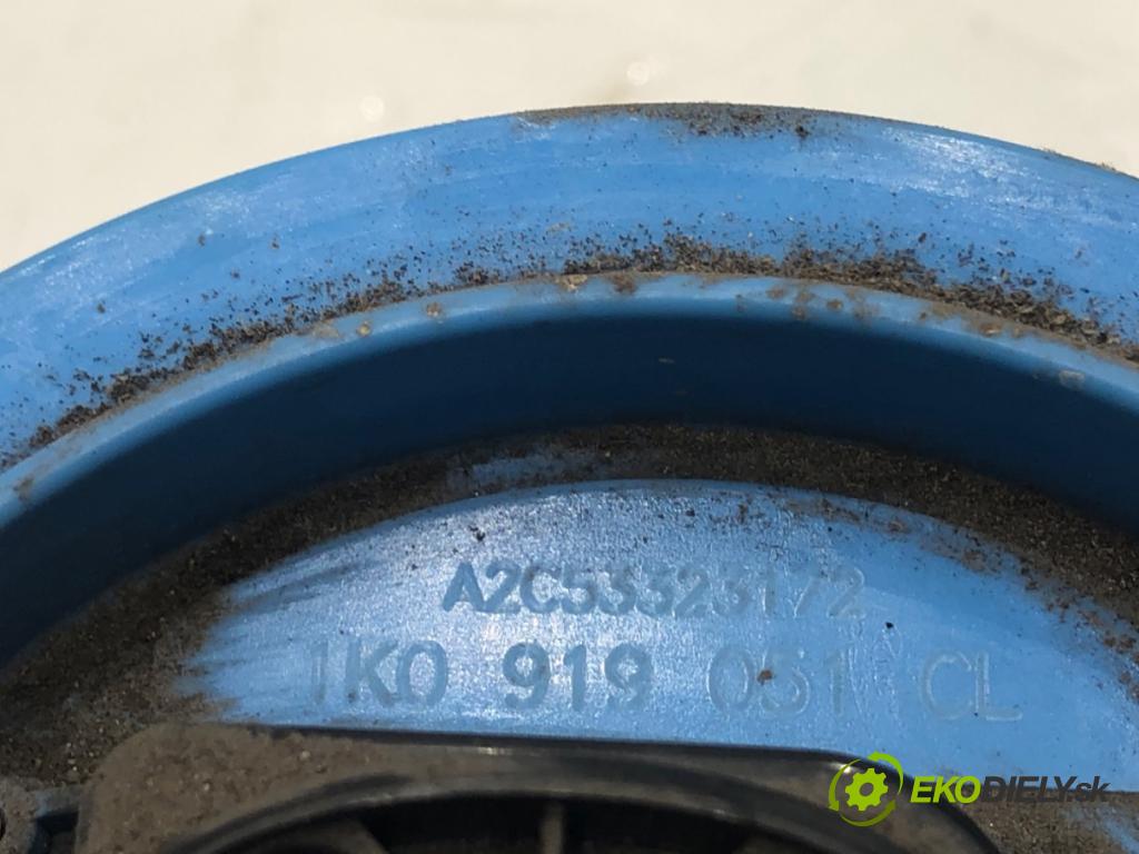 AUDI A3 8P liftback 2010 92 kW 1.4 TFSI 1390 pumpa paliva 1K0919051CL