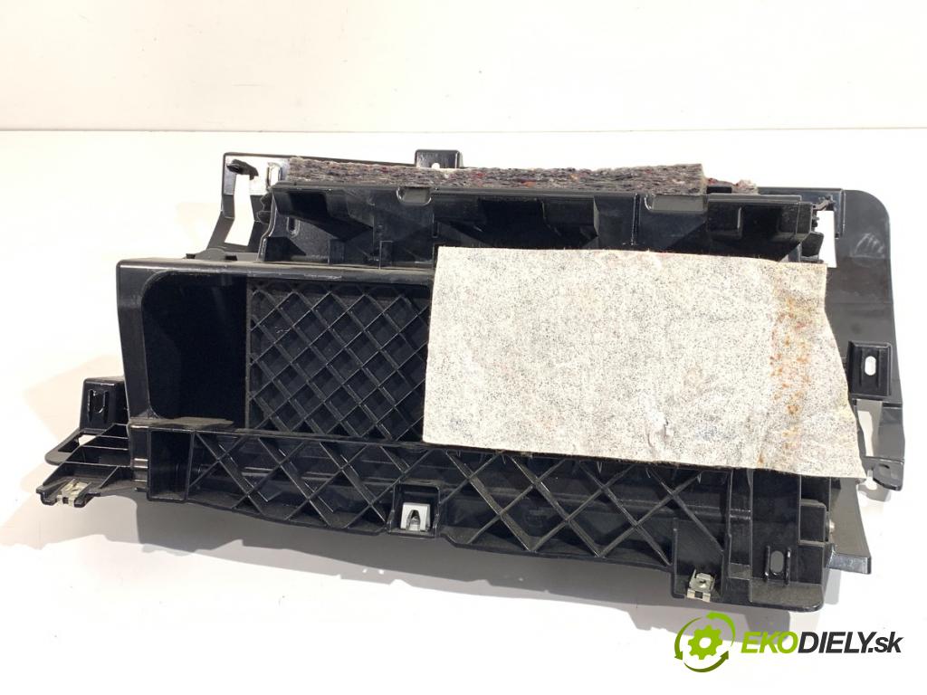 BMW E84 SUV 2013 180 kW xDrive 28 i 1997 přihrádka kastlík spolujezdce 9229915 (Přihrádka (kastlík))