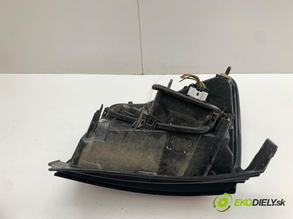 CITROEN C3 II liftback 2015 68 kW 1.6 HDi 1560 světlo pravý zadní část 9803928480