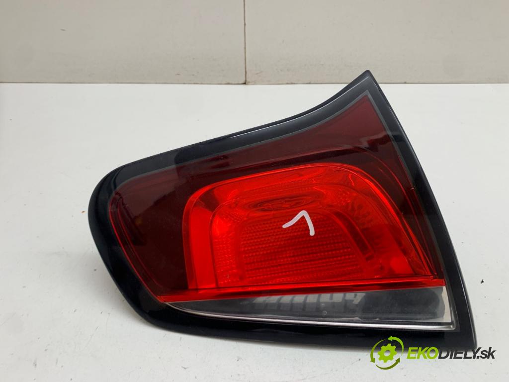 CITROEN C3 II liftback 2015 68 kW 1.6 HDi 1560 světlo levý zadní část vnitřní 9803934380