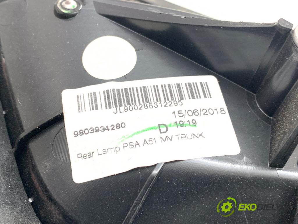 CITROEN C3 II liftback 2015 68 kW 1.6 HDi 1560 světlo pravý zadní část vnitřní 9803934280