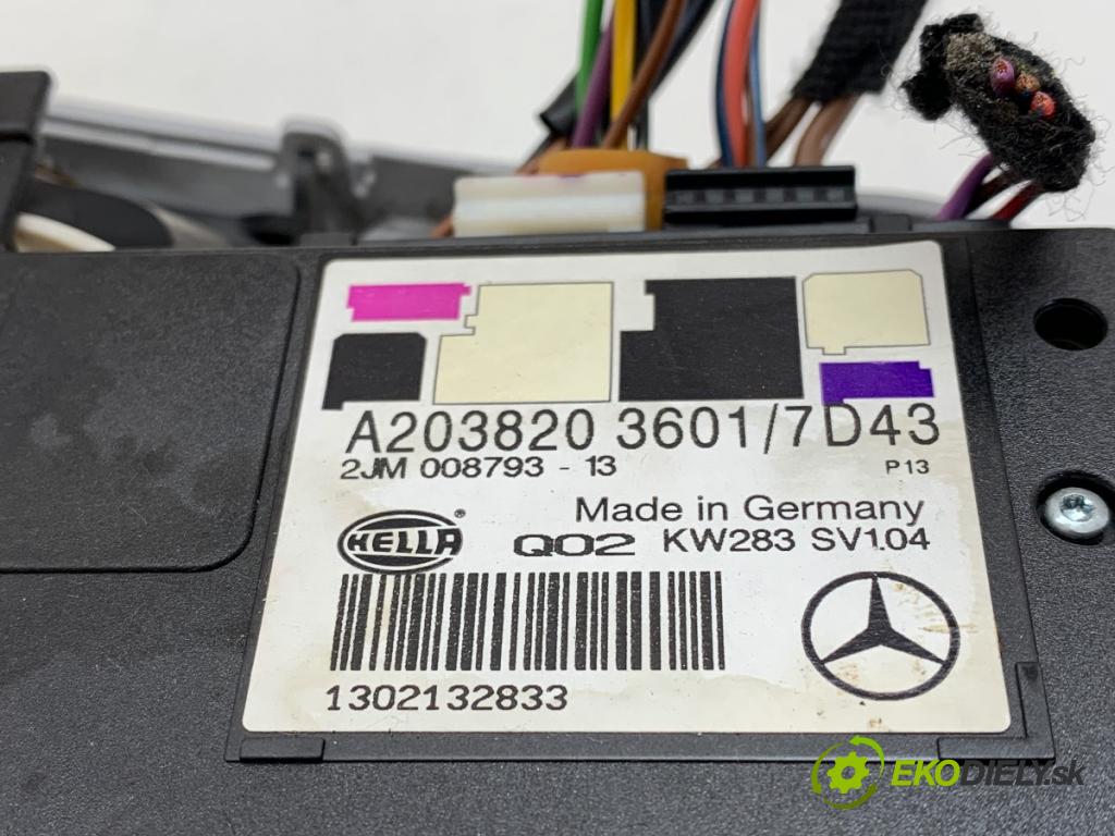 MERCEDES-BENZ S203 Kombi 2003 125 kW C 240 (203.261) 2597 Svetlo stropné A2038203601