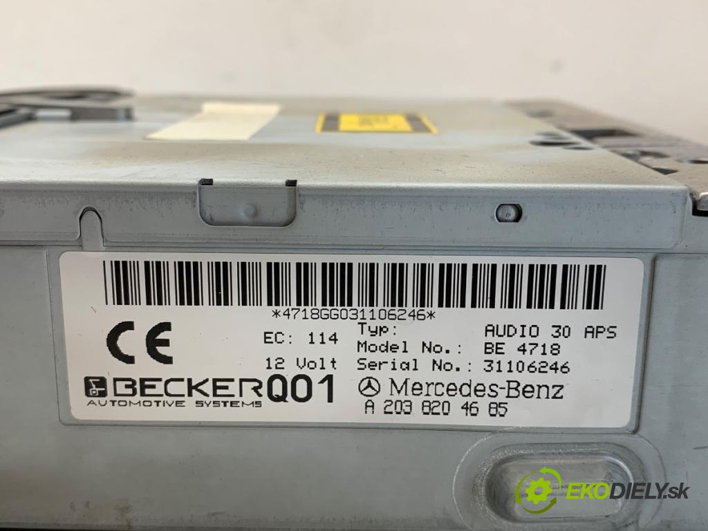 MERCEDES-BENZ S203 Kombi 2003 125 kW C 240 (203.261) 2597 RADIO A2038204685 (Audio zariadenie)