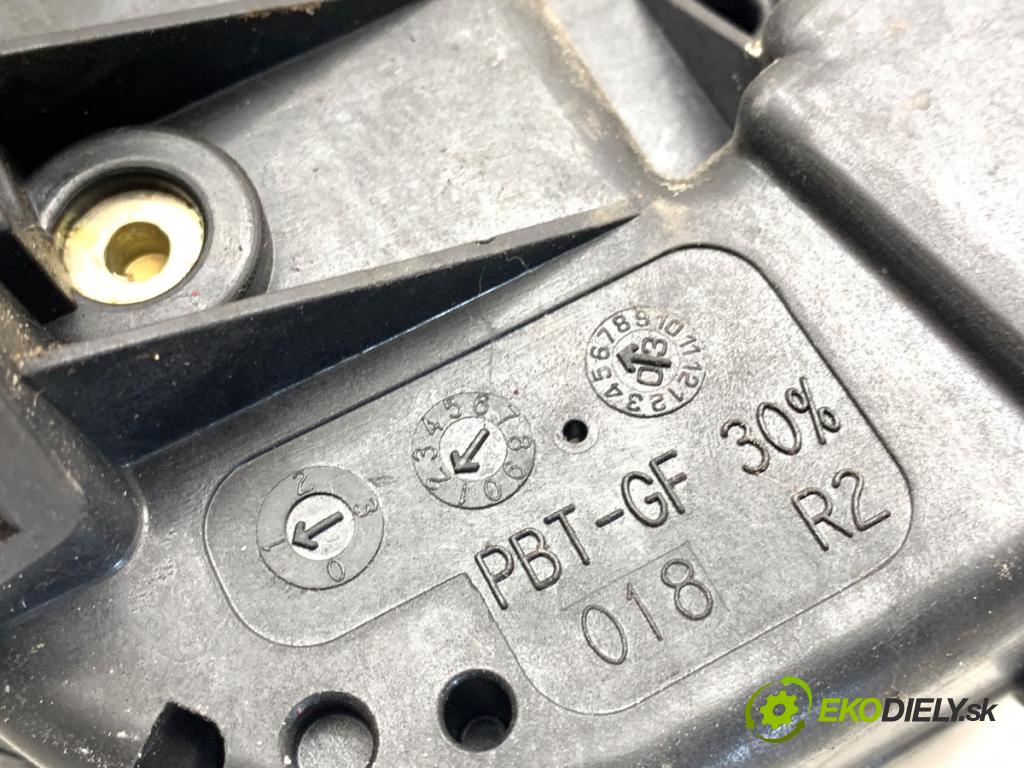 MERCEDES-BENZ S203 Kombi 2003 125 kW C 240 (203.261) 2597 zámok dveře pravý zadní část