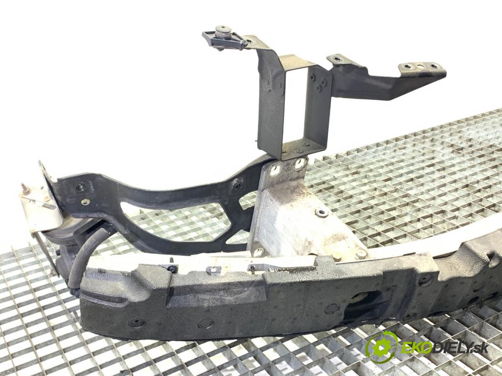 BMW E60 sedan 2005 160 kW 525 i 2996 výztuha nárazníka přední část 7148586 (Přední výztuha)