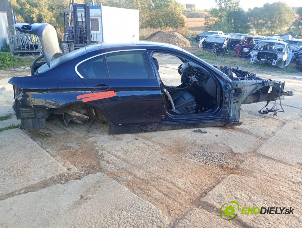 BMW F10 sedan 2011 120 kW 520 d 1995 karoséria ČTVRŤÁK: Blatník prah strecha PODŁUŻNICA