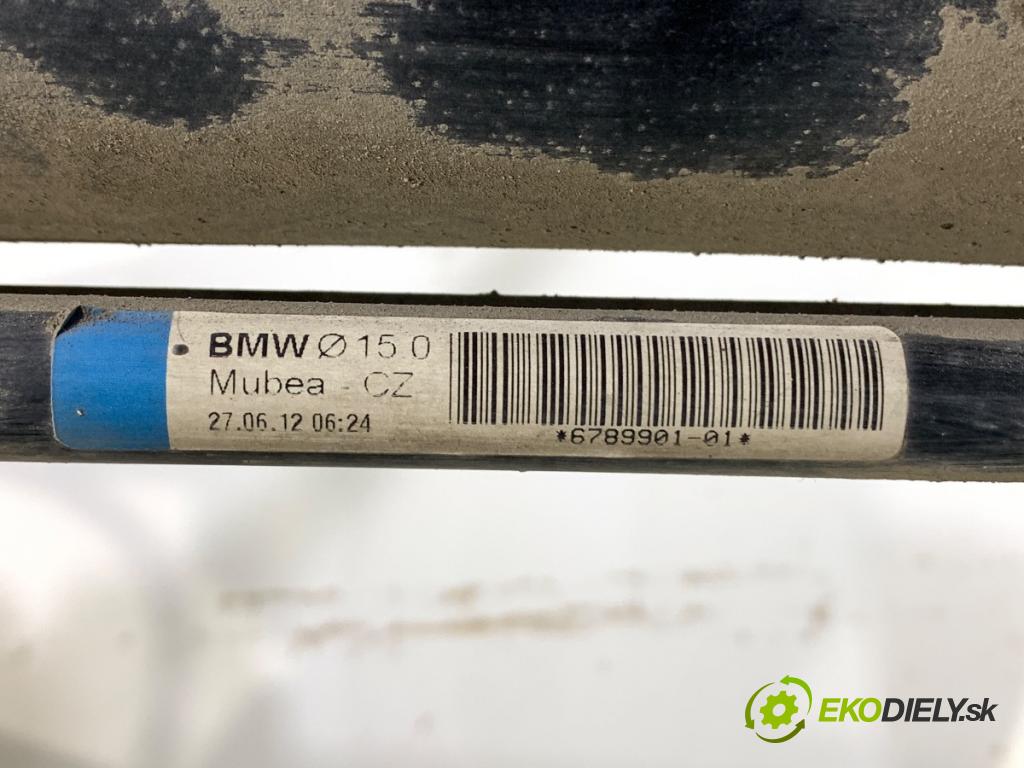 BMW E84 SUV 2013 180 kW xDrive 28 i 1997 výztuha zadní část