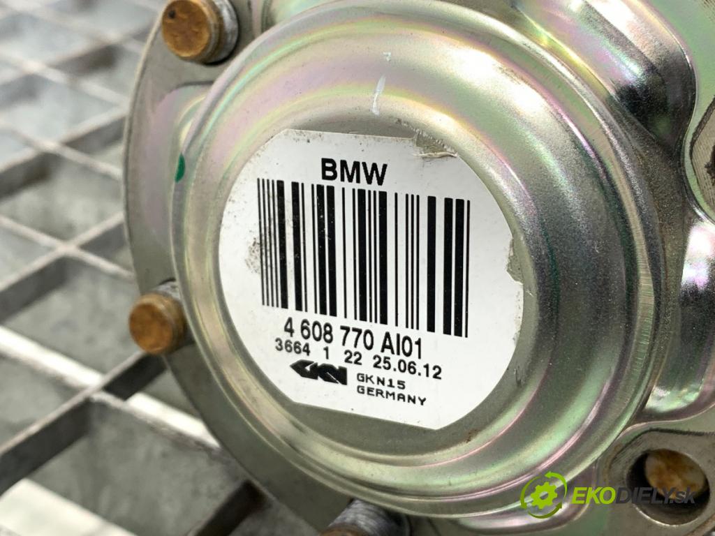 BMW E84 SUV 2013 180 kW xDrive 28 i 1997 poloos pravý zadní část 4608770
