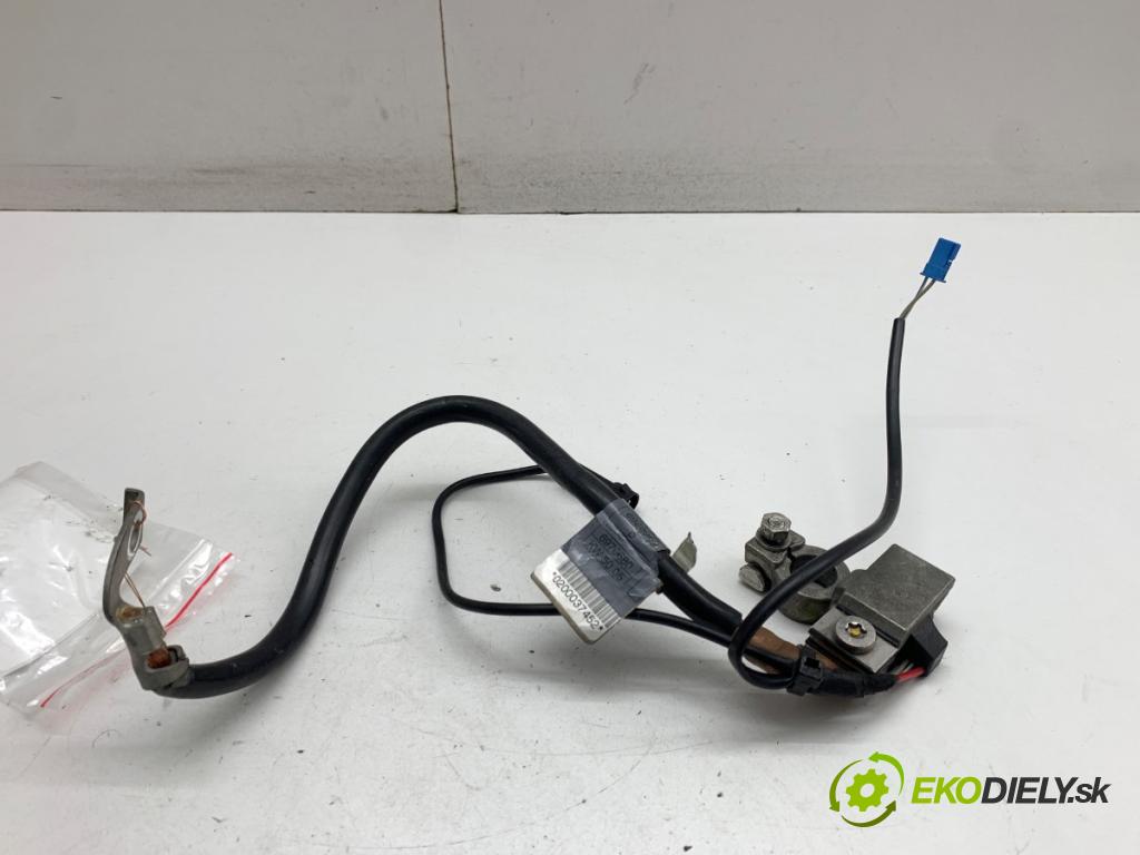 BMW E60 sedan 2005 160 kW 525 i 2996 svorka MINUS 6970680