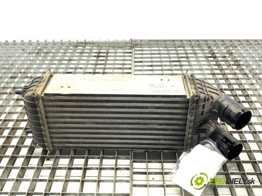 CITROEN C3 II liftback 2015 68 kW 1.6 HDi 1560 intercooler CV448004 (Intercooler (chladič nasávaného vzduchu))
