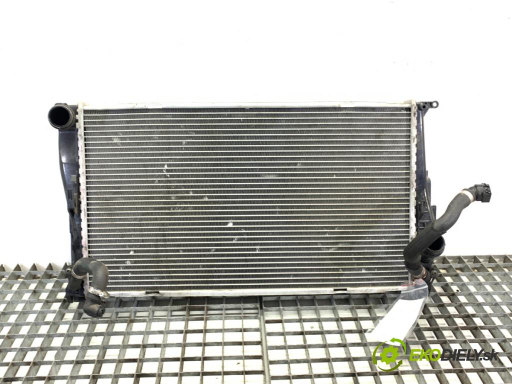 BMW E84 SUV 2013 180 kW xDrive 28 i 1997 chladič vody  (Vodní chladič)