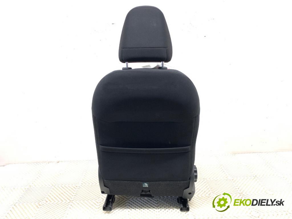 NISSAN MICRA K14 liftback 2017 66 kW 0.9 IG-T 898 Sedadlo pravy predný