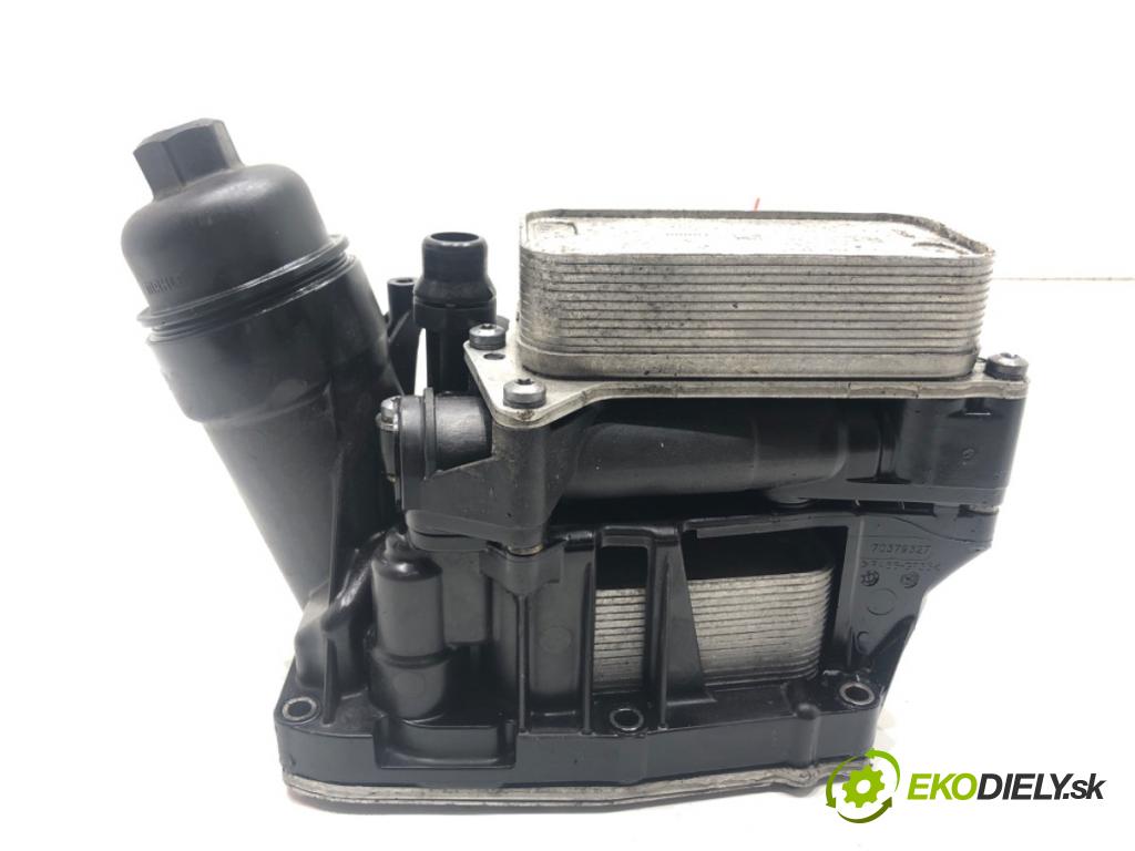 BMW F10 sedan 2011 120 kW 520 d 1995 obal filtra oleje 70377355 (Kryt olejového filtru)