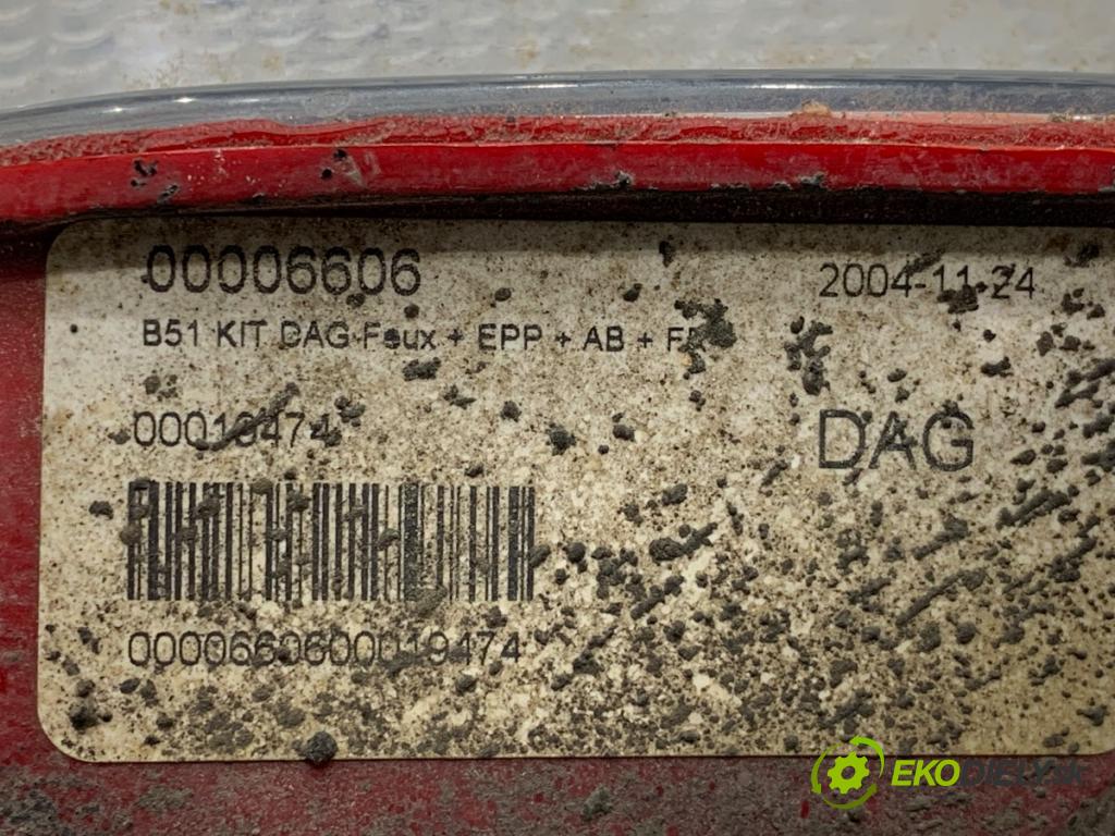CITROEN C4 I liftback 2004 80 kW 1.6 HDi 1560 světlo nárazníka pravý zadní část 00006606