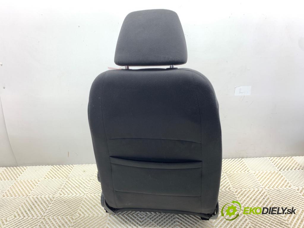 VW GOLF VI Kombi 2011 103 kW 2.0 TDI 1968 sedadlo levý přední část